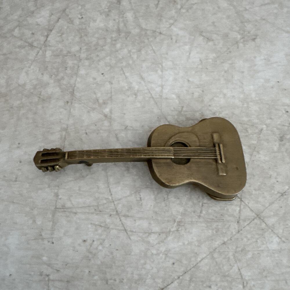 1978 Baron Buckle BBB Acoustic Guitar Belt Buckle Solid Brass Taiwan 6 String